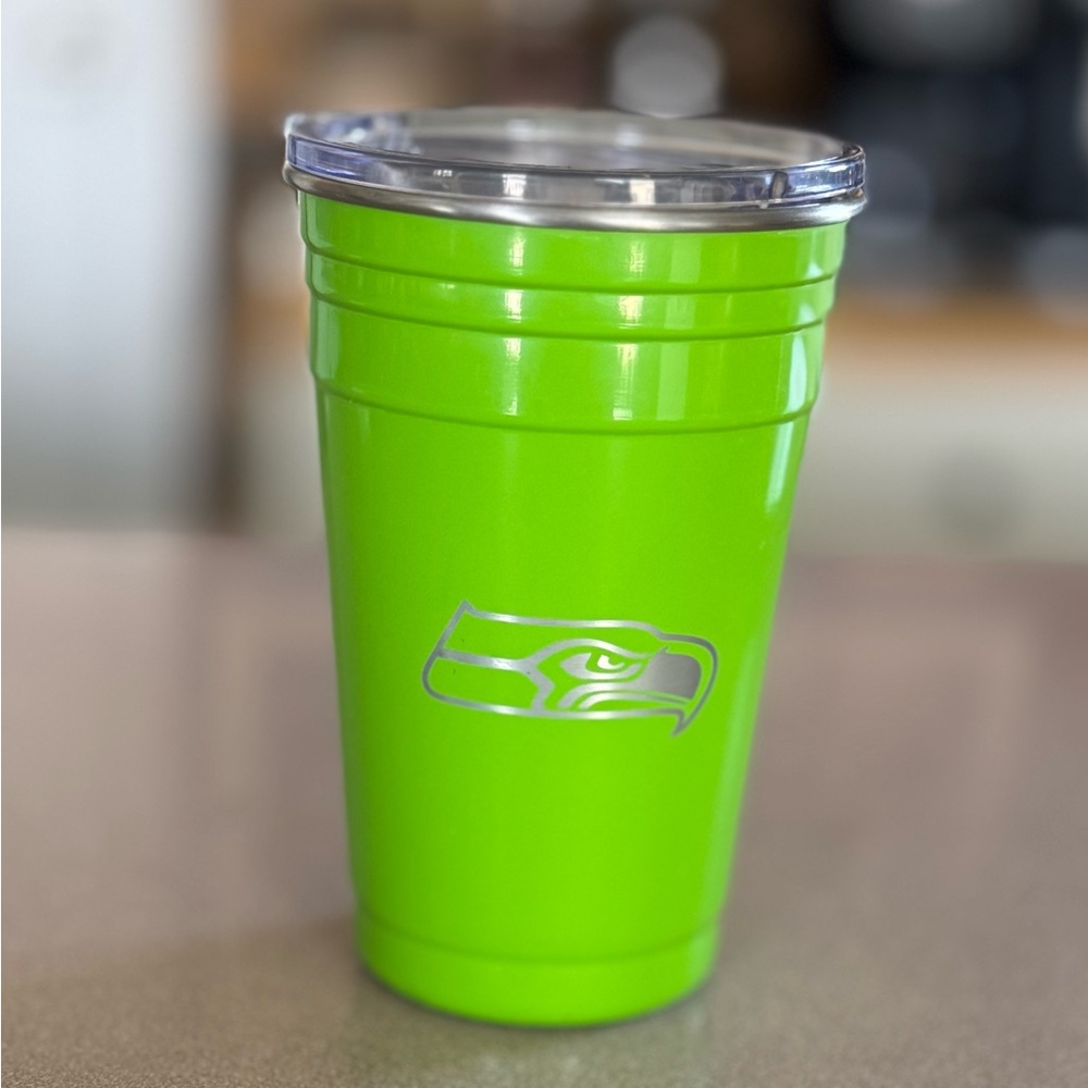 Green NFL Seattle Seahawks 22oz Tumbler